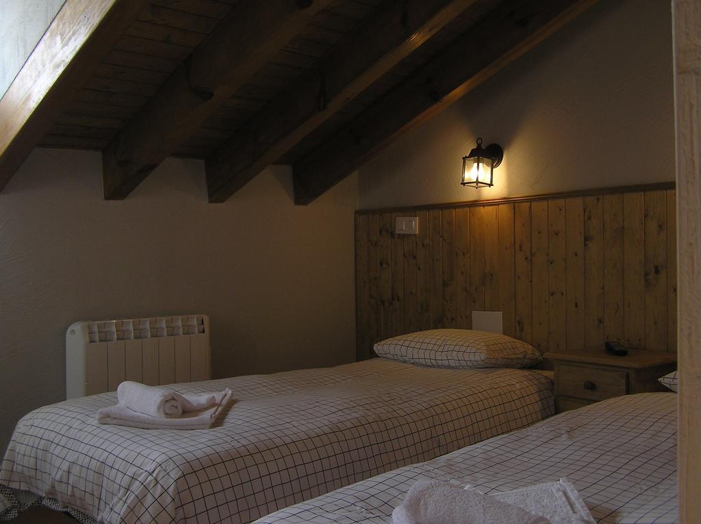 Hostal Rural Las Cuatro Calles San Martín del Pimpollar Eksteriør billede